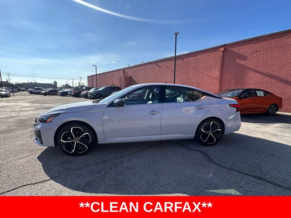 Certified 2025 Nissan Altima 2.5 SR FWD image 2