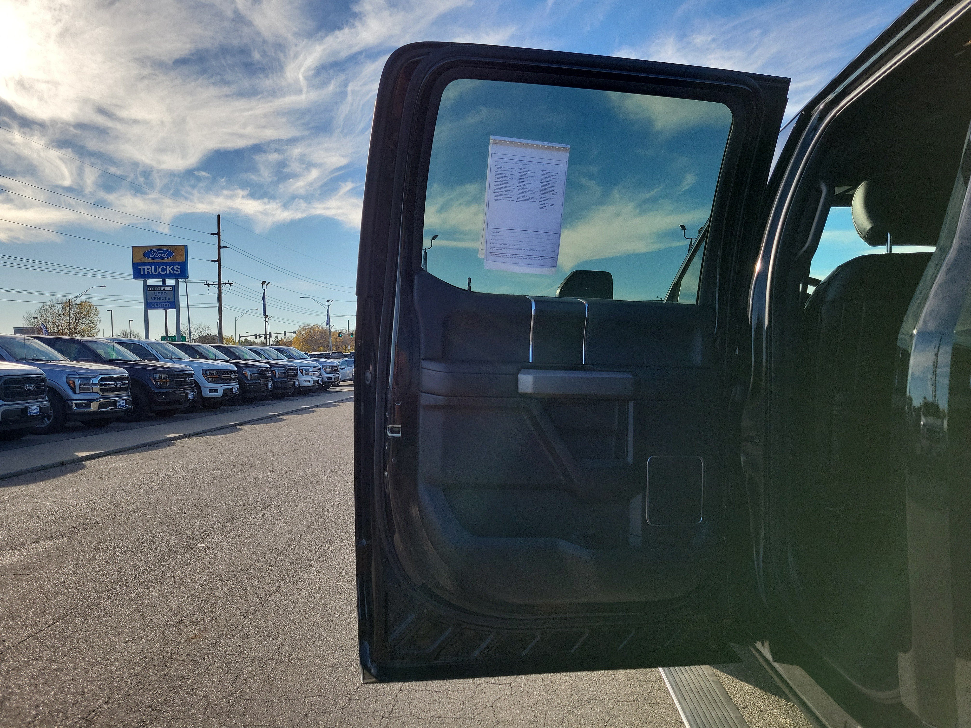 Certified 2018 Ford F350 Platinum w/ Platinum Ultimate Package AWD/4WD image 12