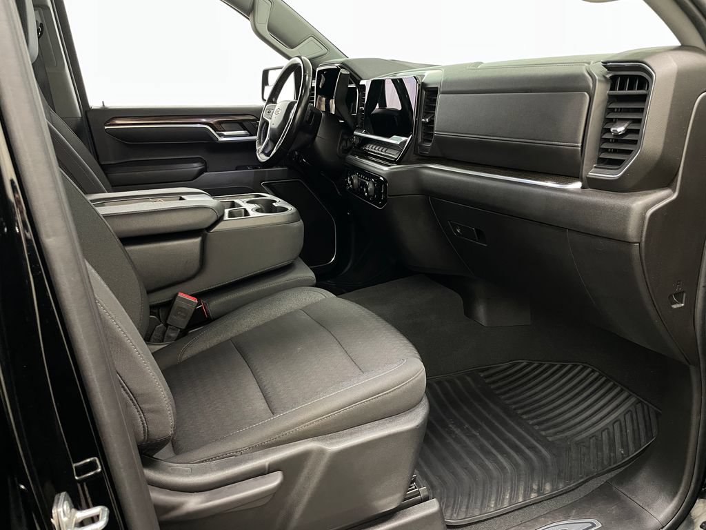 Certified 2022 Chevrolet Silverado 1500 LT AWD/4WD image 35