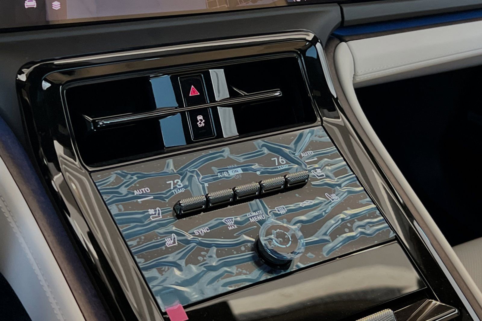 Used 2024 Porsche Panamera 4 image 25