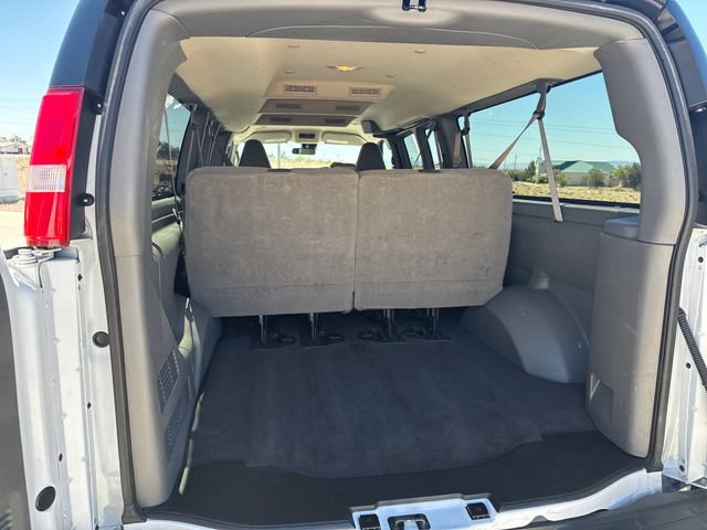 Used 2025 Chevrolet Express 3500 LT w/ LT Preferred Equipment Group RWD image 23
