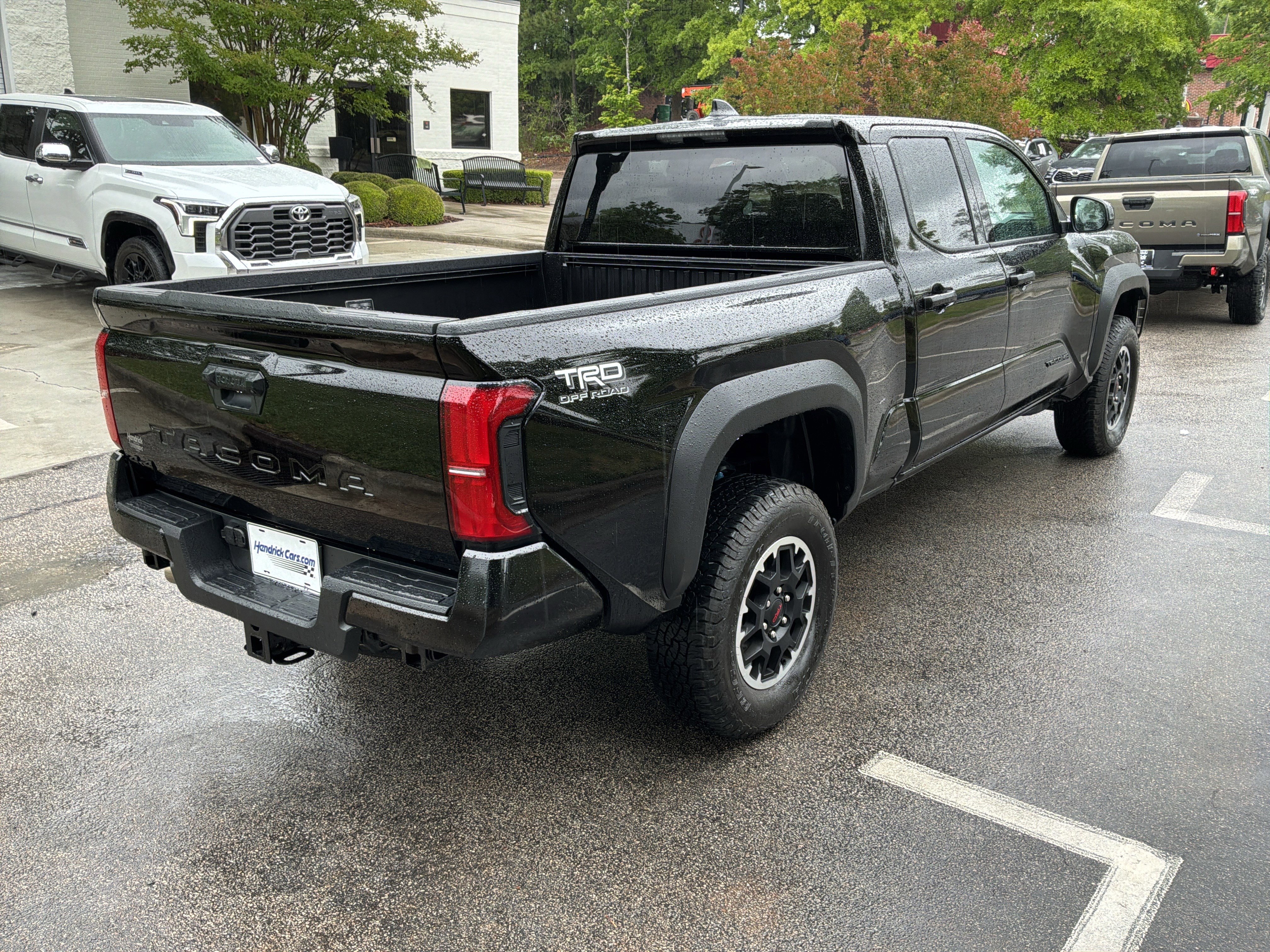 Used 2025 Toyota Tacoma TRD Off-Road AWD/4WD image 10