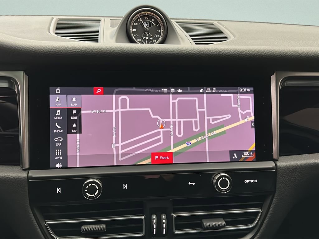 Used 2023 Porsche Macan image 28