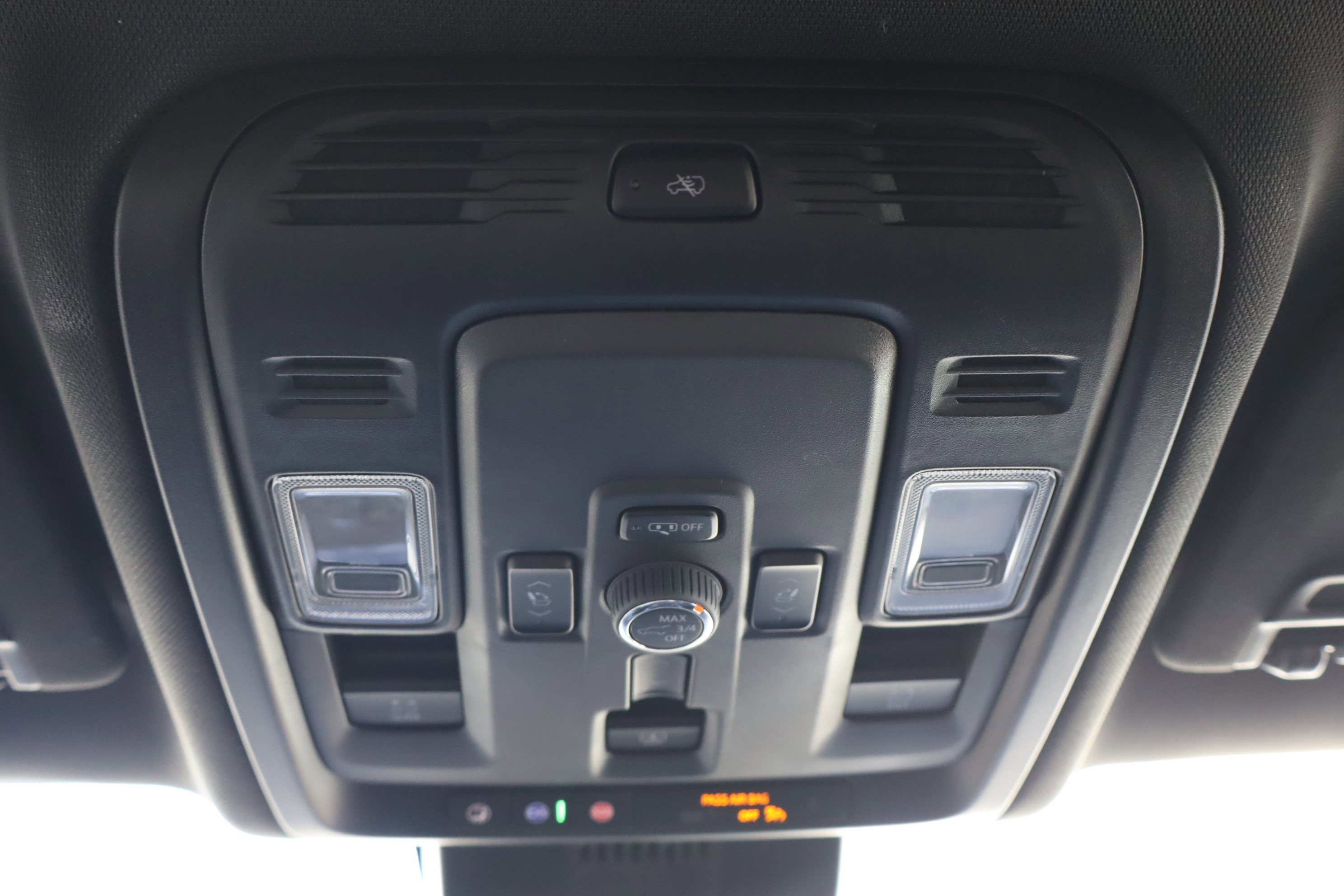 Used 2025 Chevrolet Tahoe Premier image 32