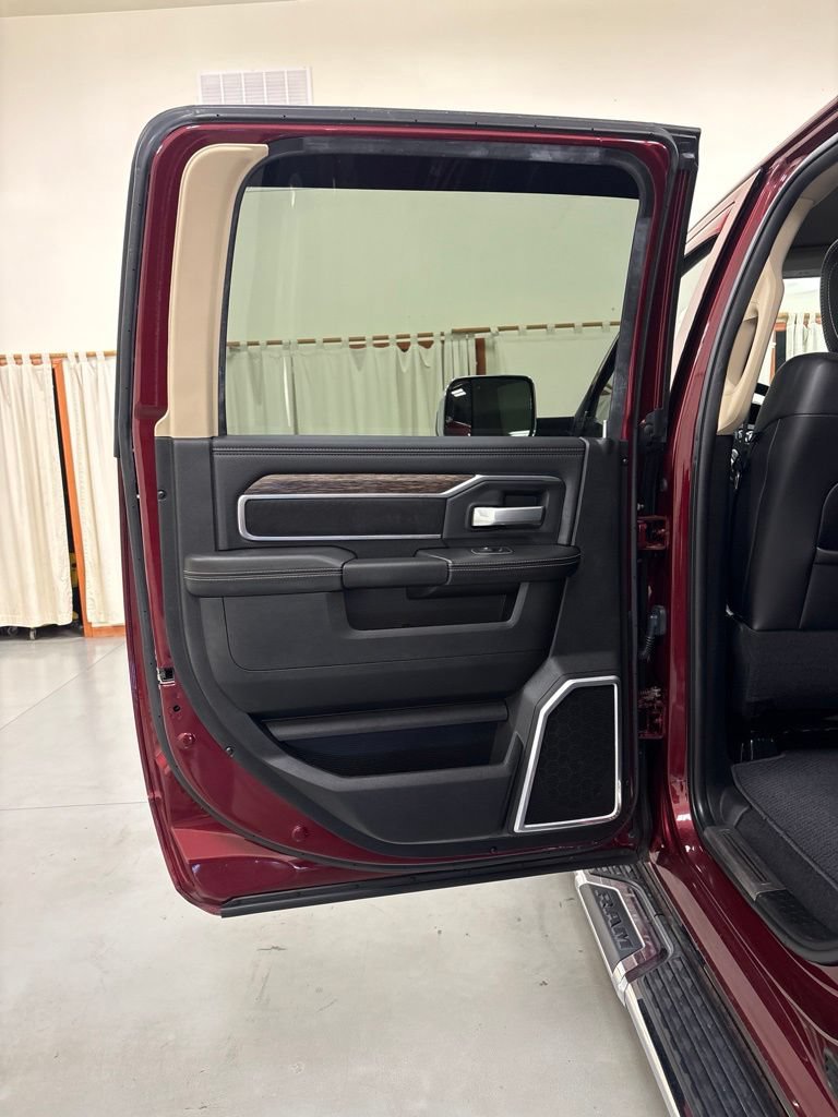Used 2020 RAM 2500 Laramie RWD image 22