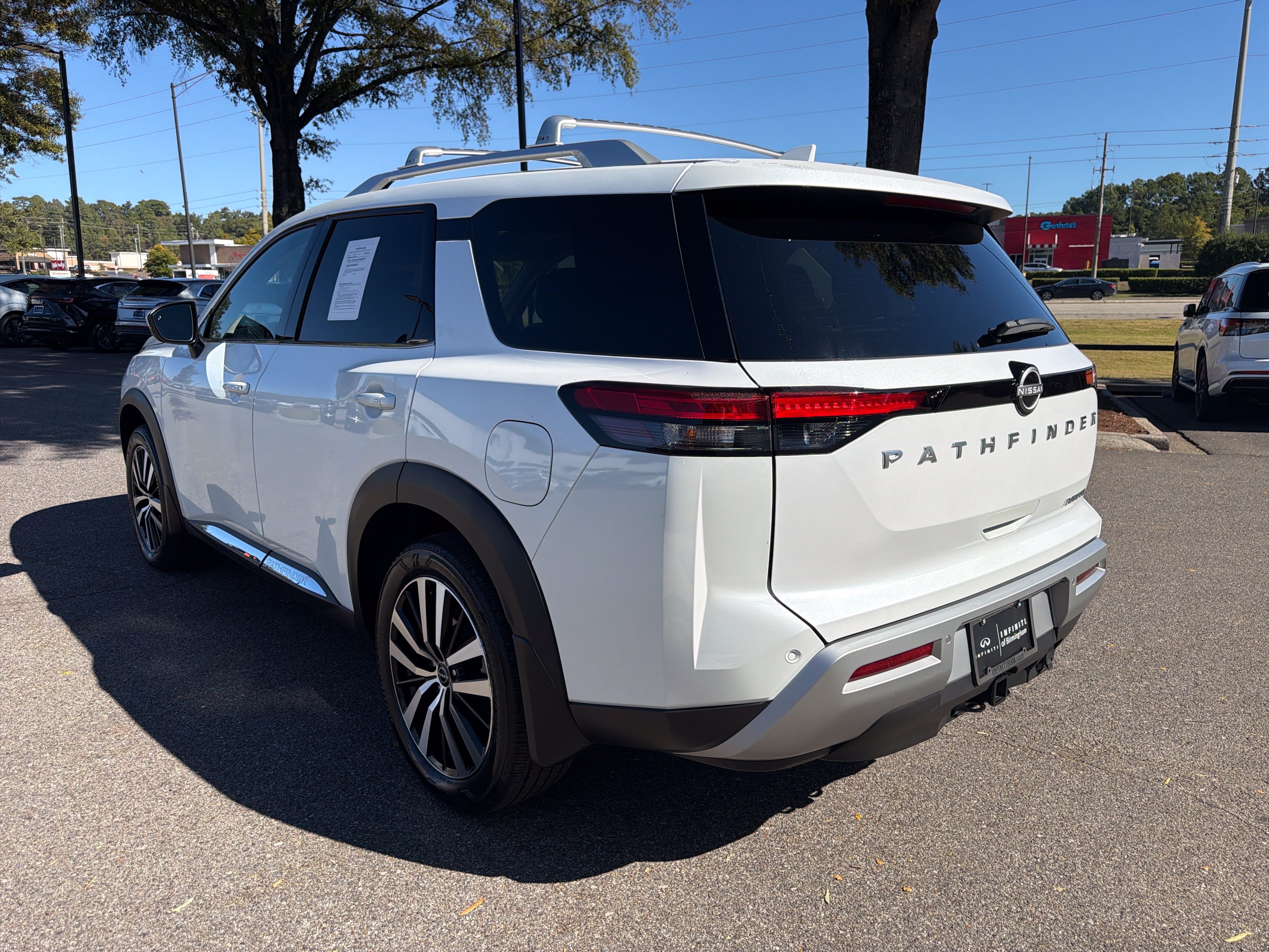Used 2025 Nissan Pathfinder Platinum w/ Cargo Package FWD image 9