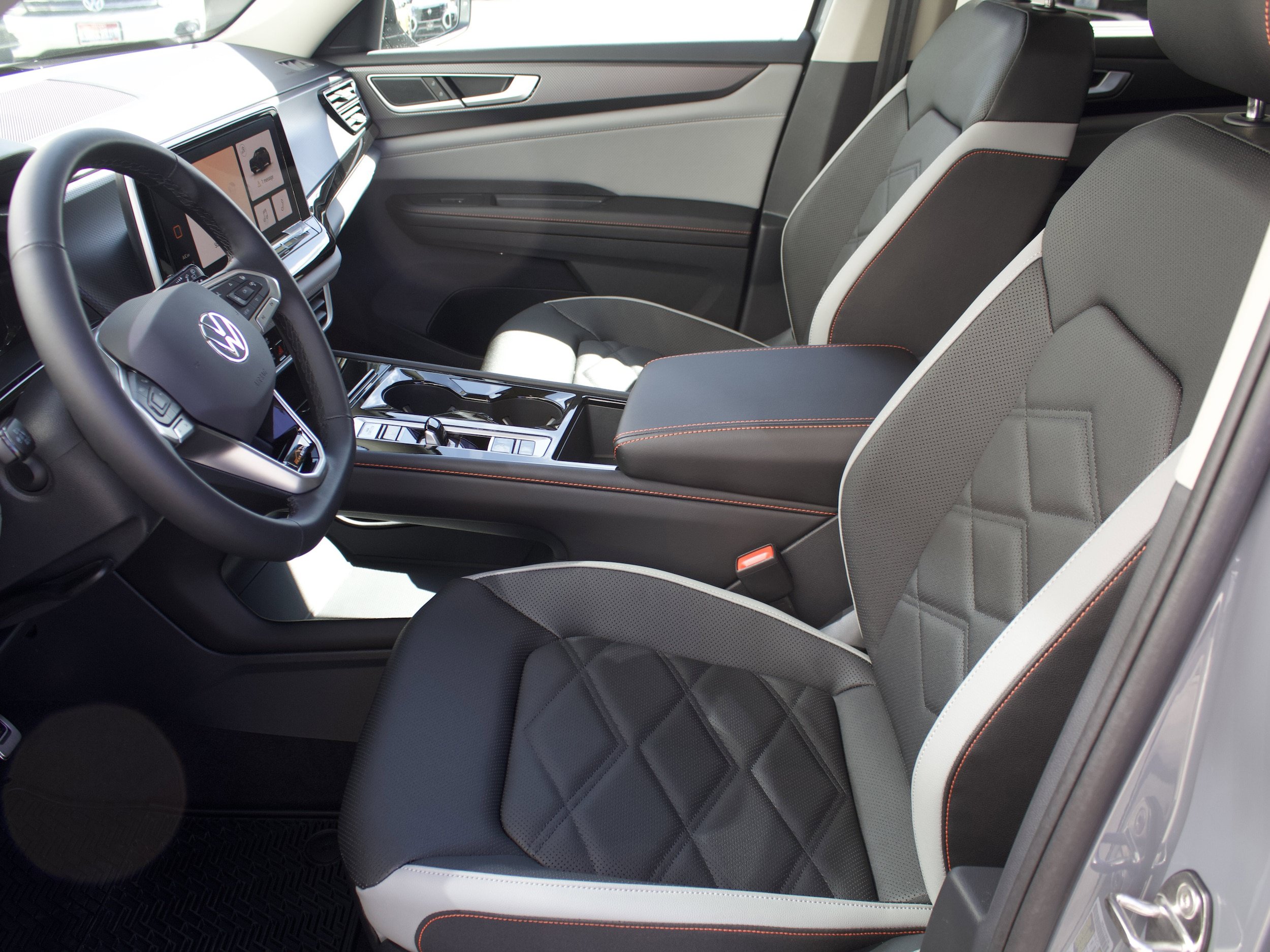 New 2026 Volkswagen Atlas Peak Edition AWD/4WD image 11
