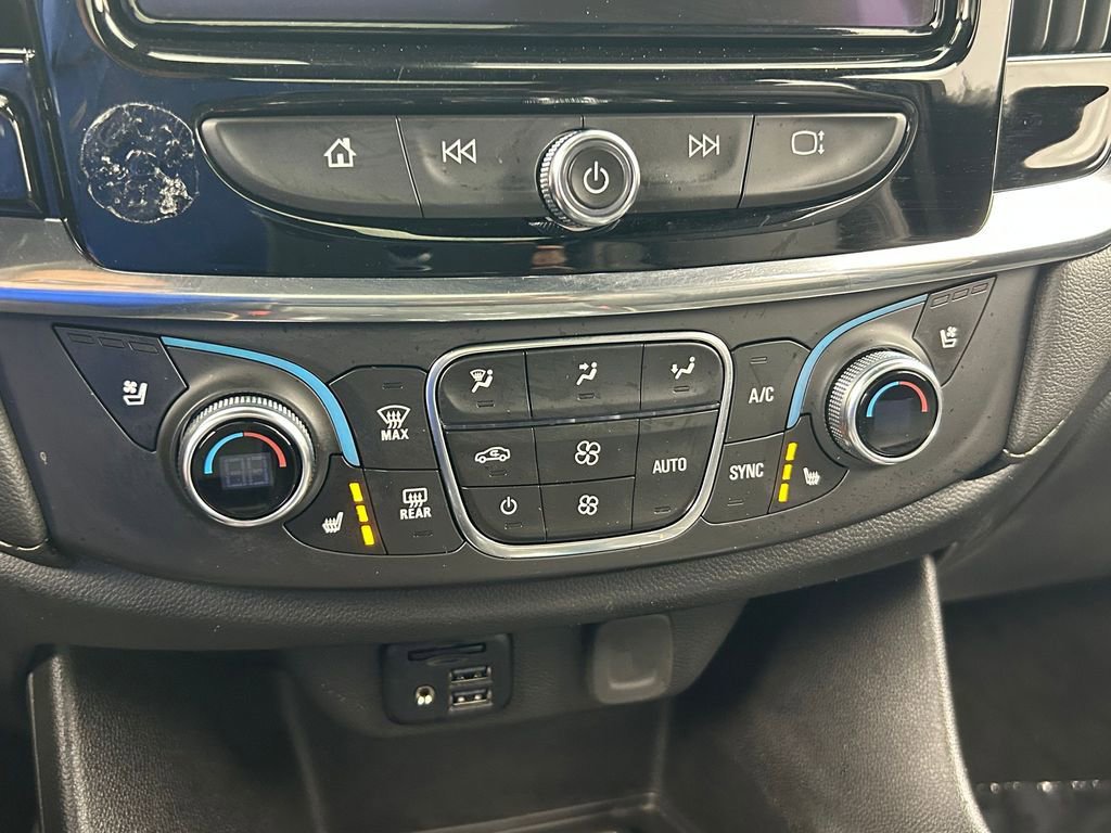 Used 2023 Chevrolet Traverse Premier w/ Redline Edition image 31