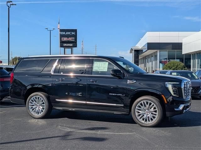 New 2026 GMC Yukon XL Denali AWD/4WD image 2