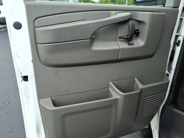Used 2015 Chevrolet Express 3500 LT w/ LT Preferred Equipment Group RWD image 9