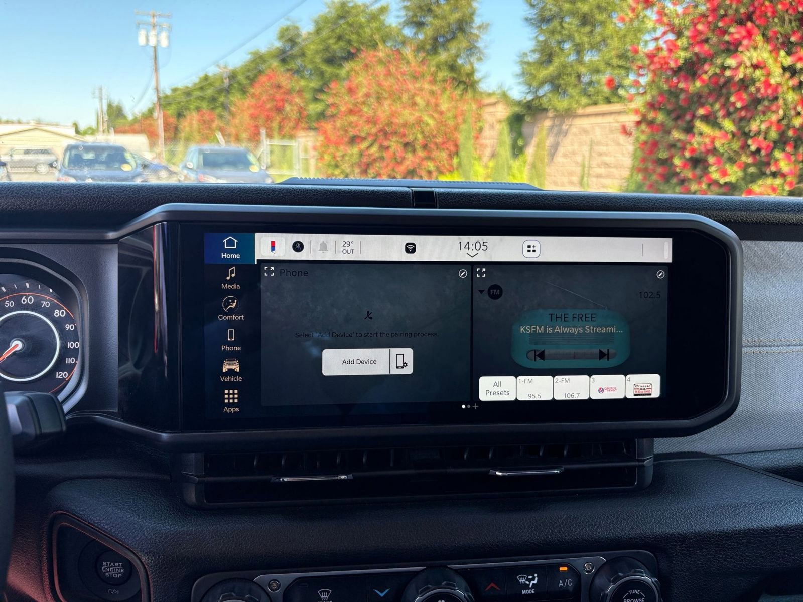 Used 2025 Jeep Wrangler Sport S image 20