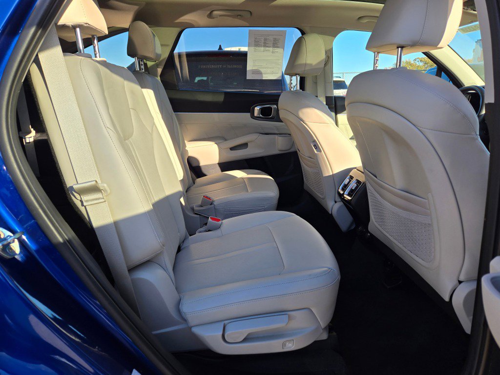 Used 2022 Kia Sorento SX image 10