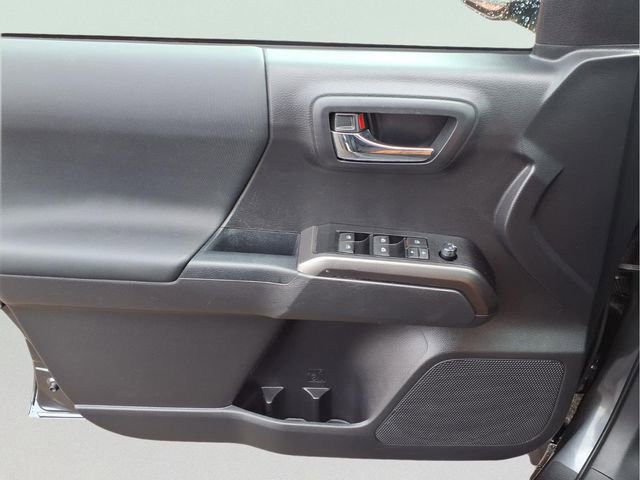 Used 2023 Toyota Tacoma TRD Sport w/ Advanced Technology Package image 16