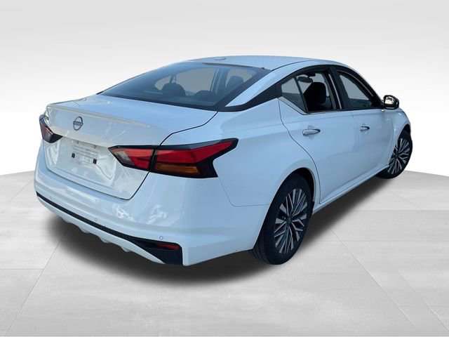 Used 2025 Nissan Altima 2.5 SV image 7