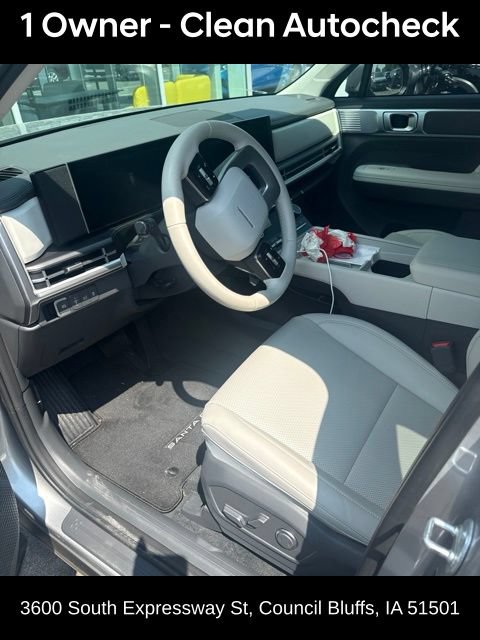 Used 2025 Hyundai Santa Fe SEL AWD/4WD image 2