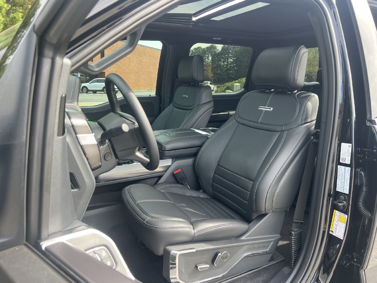 New 2026 Ford F150 Platinum w/ Equipment Group 702A High AWD/4WD image 17