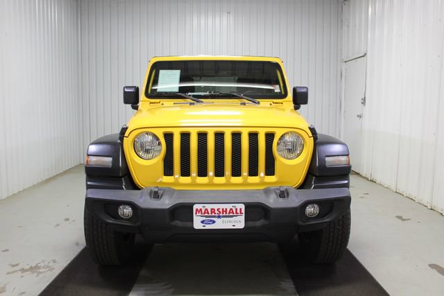 Used 2019 Jeep Wrangler Sport AWD/4WD image 2