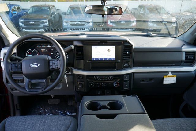 New 2026 Ford F250 XLT w/ FX4 Off-Road Package AWD/4WD image 4