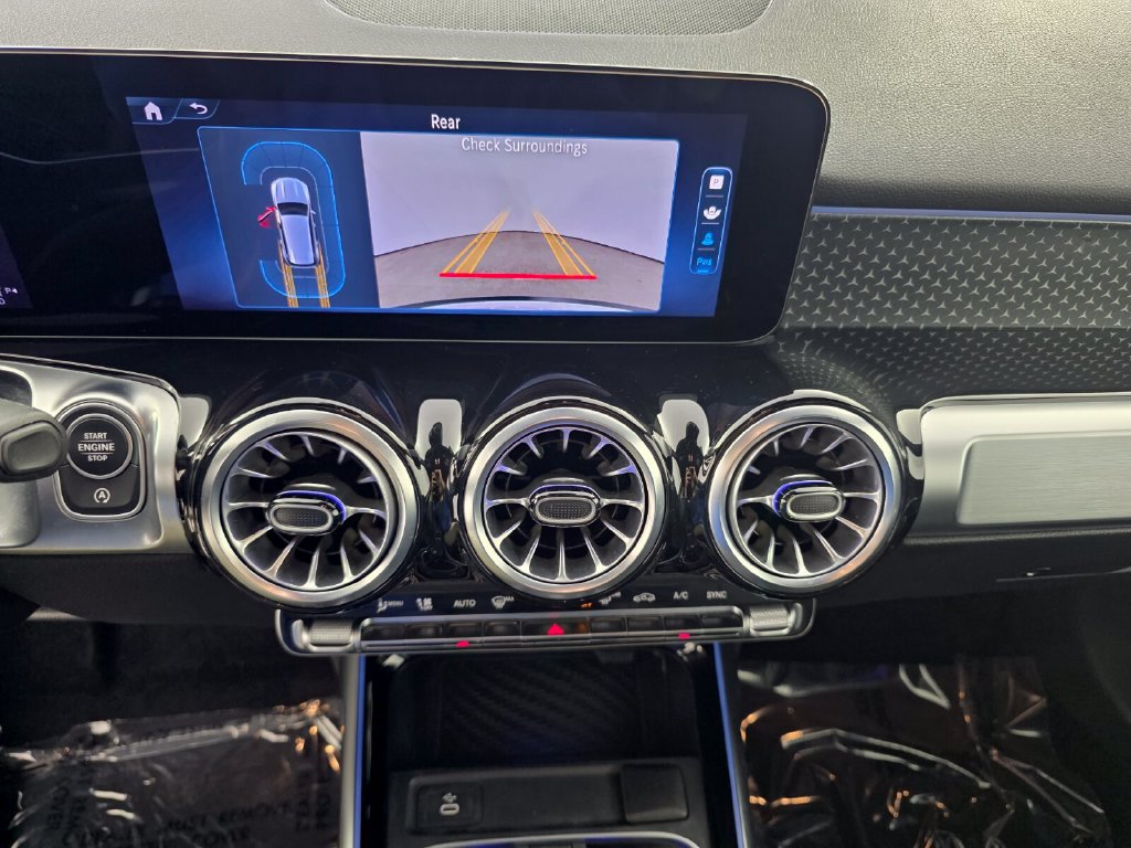 Certified 2025 Mercedes-Benz GLB 250 image 21