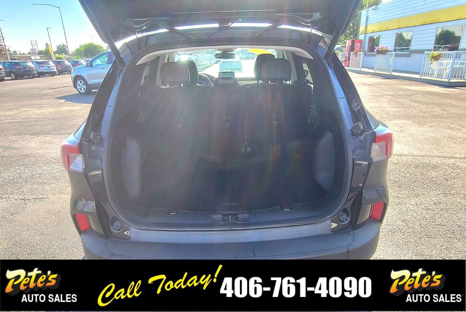 Used 2021 Ford Escape Titanium AWD/4WD image 9
