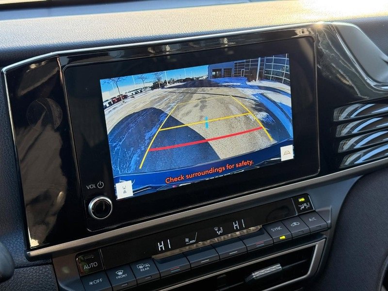 Used 2025 Toyota Camry LE image 24