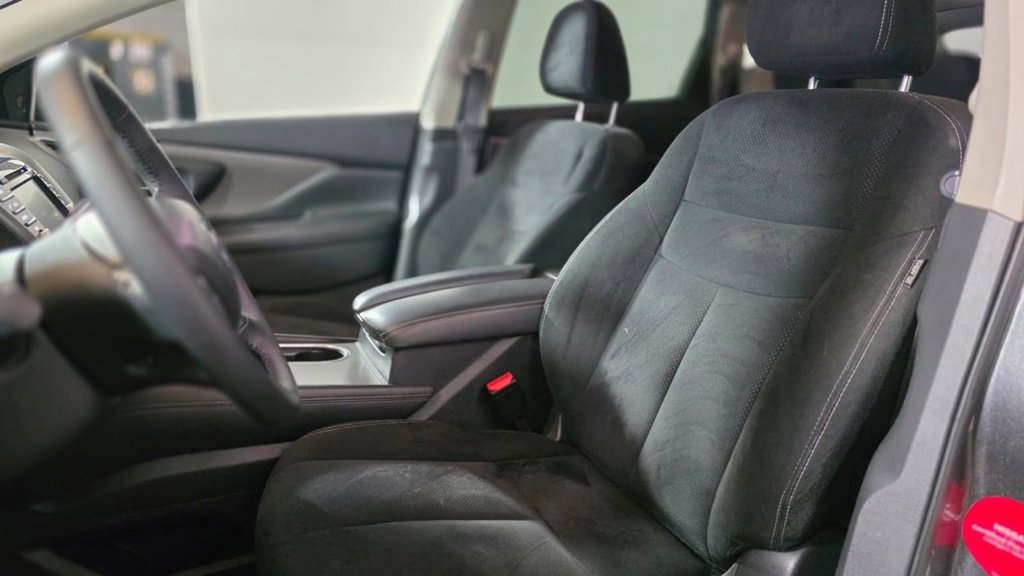 Used 2019 Nissan Murano SV image 18