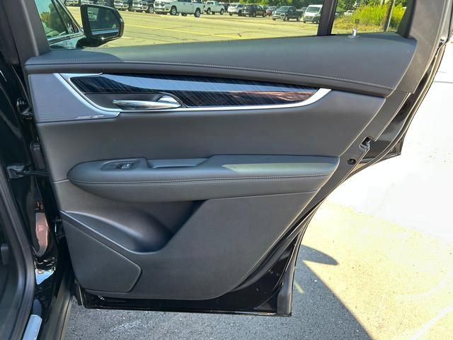 New 2025 Cadillac XT6 Premium Luxury image 22