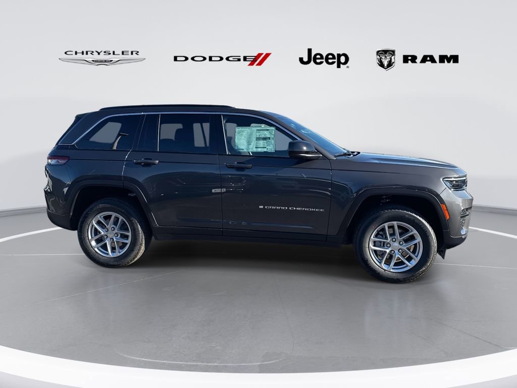New 2025 Jeep Grand Cherokee Laredo X RWD image 2