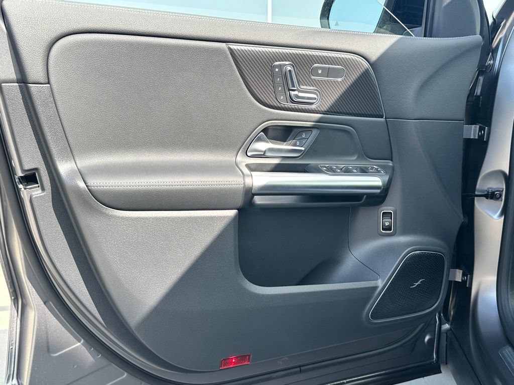 New 2025 Mercedes-Benz GLA 35 AMG 4MATIC image 19