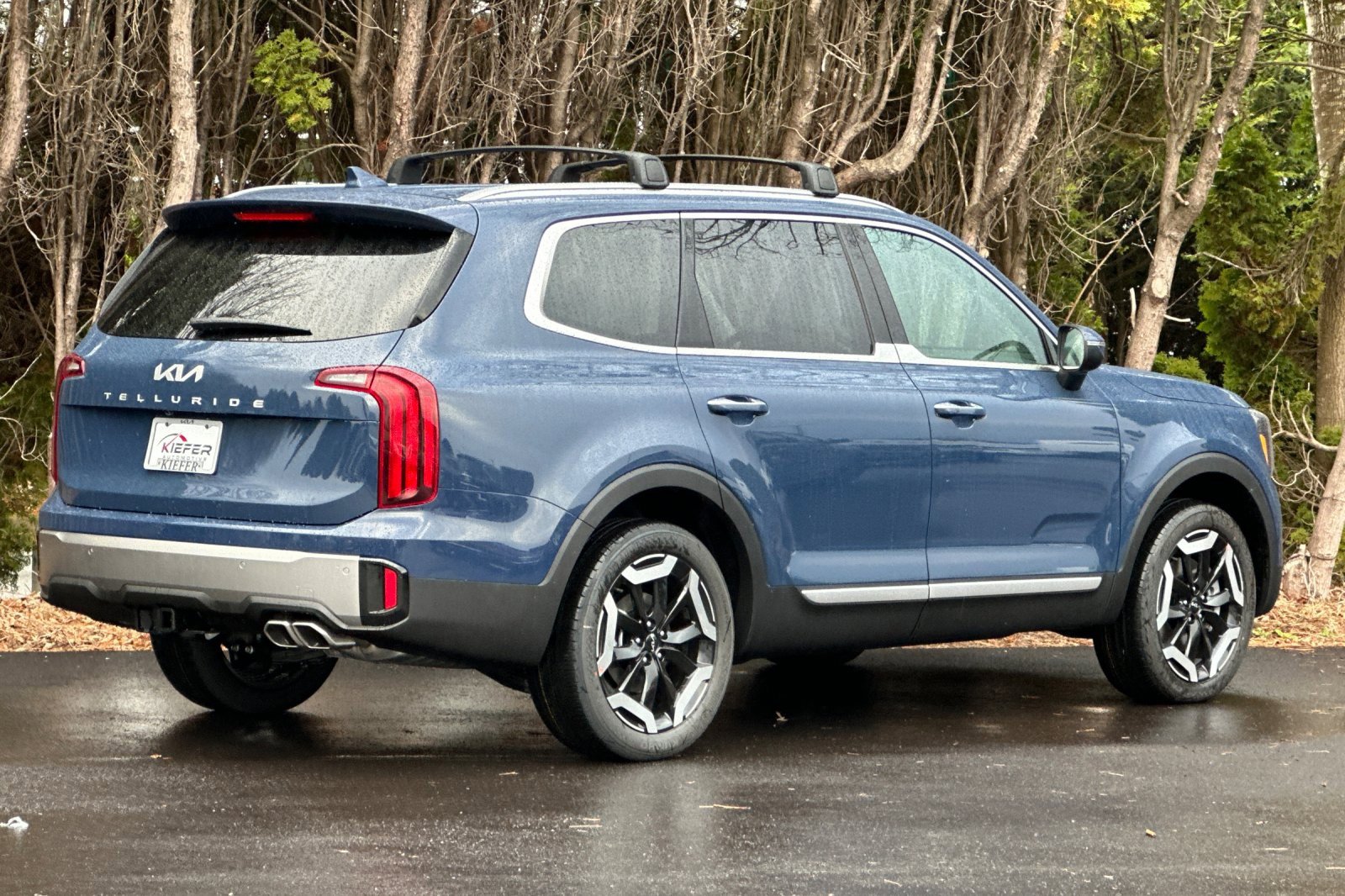 New 2025 Kia Telluride S image 3