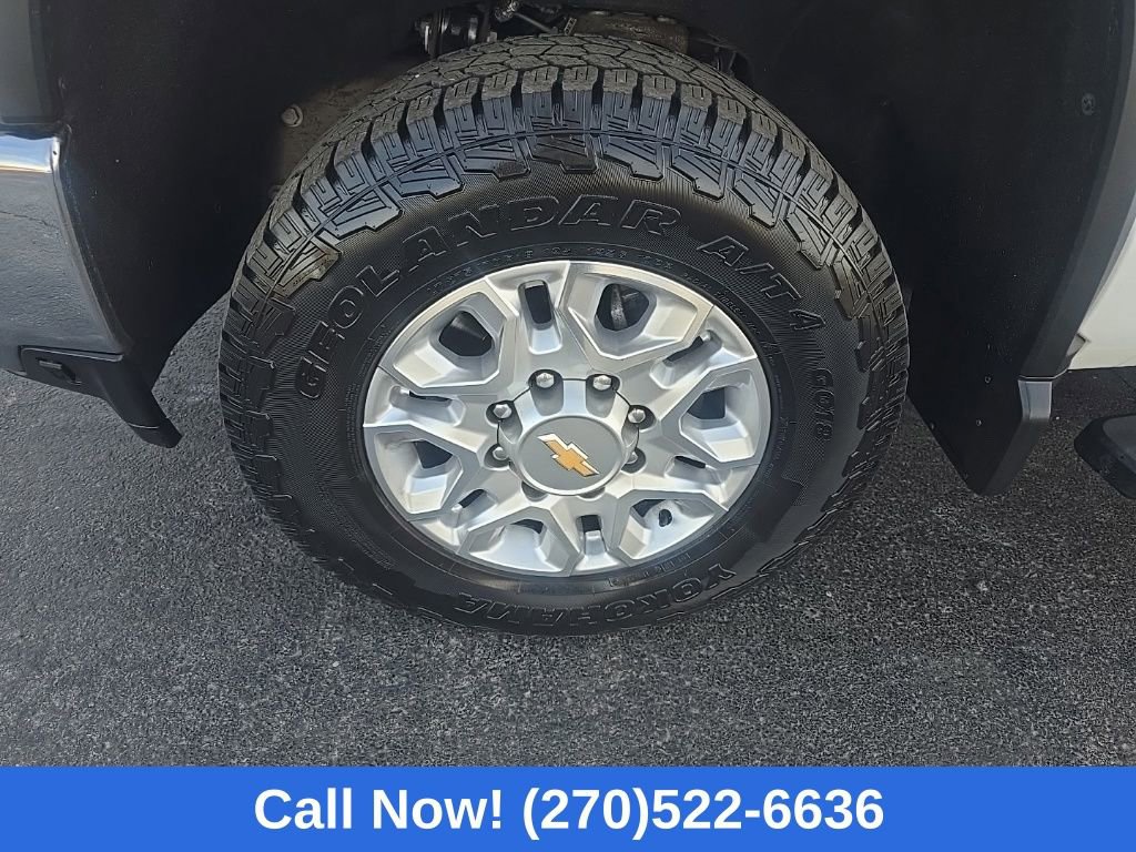 Used 2022 Chevrolet Silverado 2500 LT w/ Convenience Package image 4