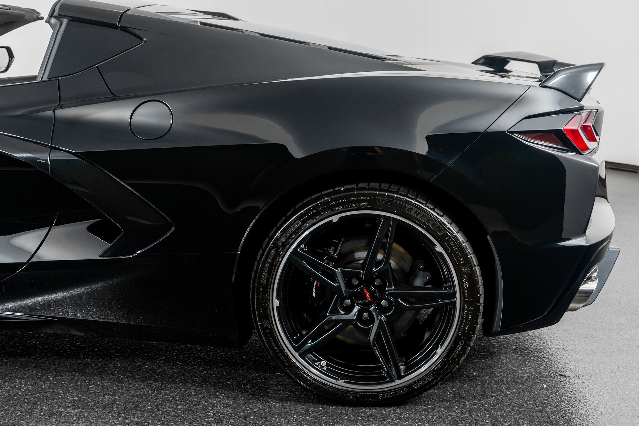 Used 2020 Chevrolet Corvette Stingray Premium Cpe w/ 3LT image 18