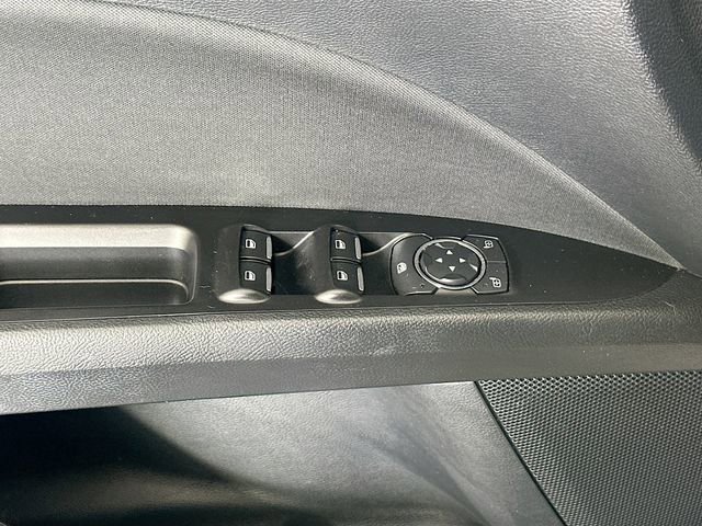 Used 2017 Ford Fusion SE image 17