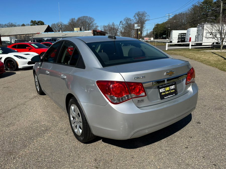 Used 2015 Chevrolet Cruze LS image 6