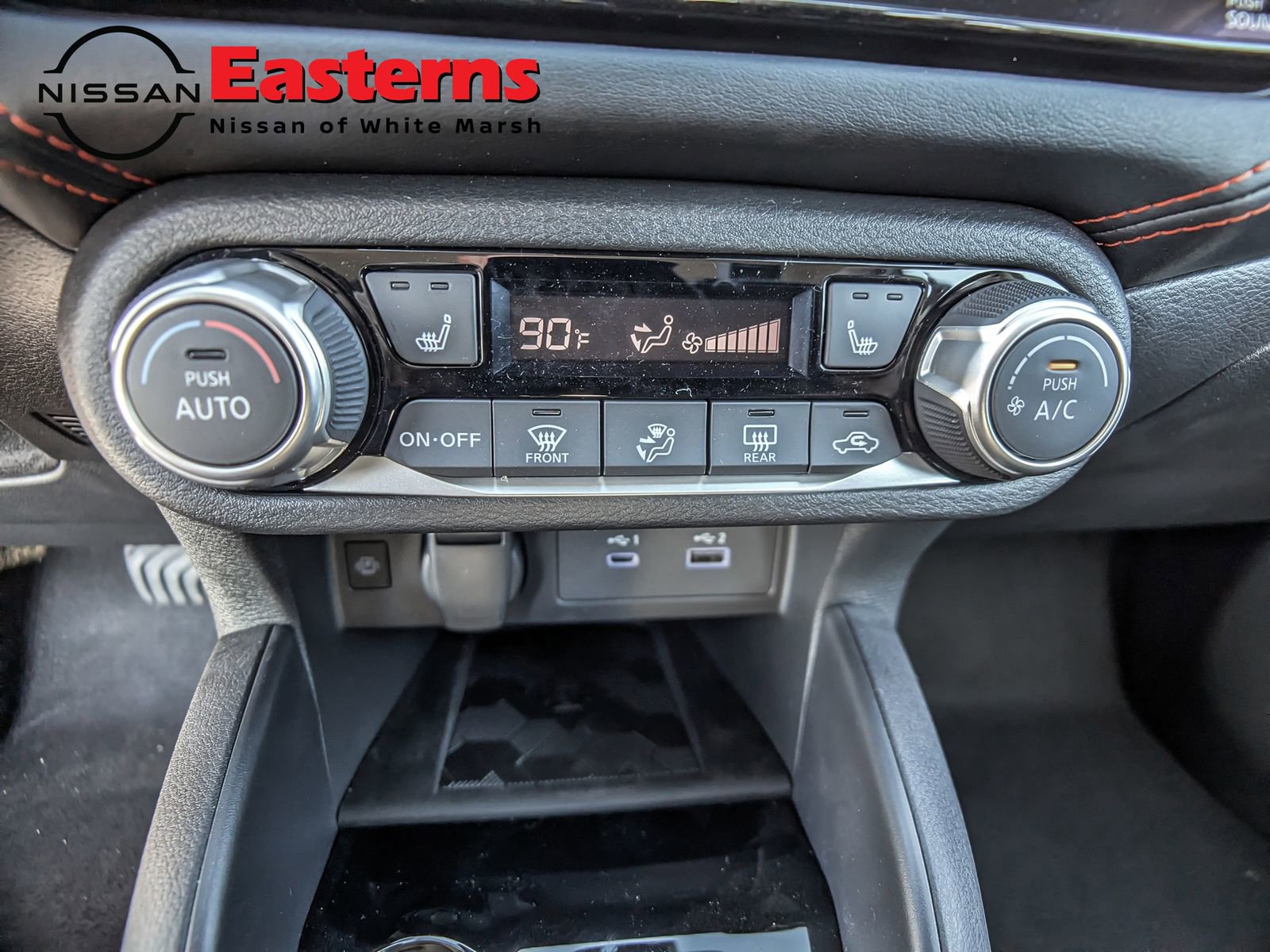 New 2025 Nissan Versa SR w/ Trunk Package image 21