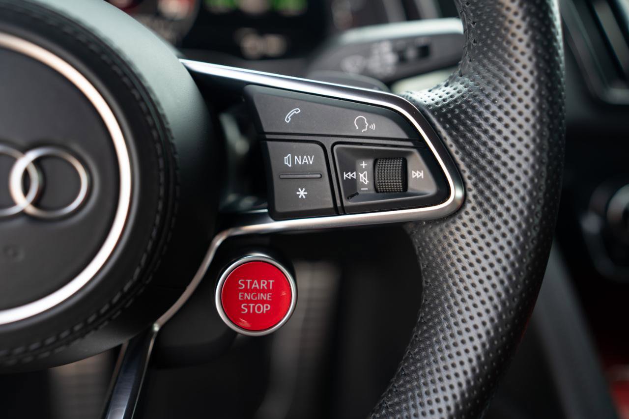 Used 2018 Audi R8 V10 RWD image 43