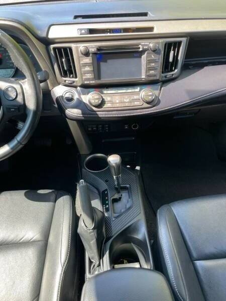 Used 2013 Toyota RAV4 Limited FWD image 19