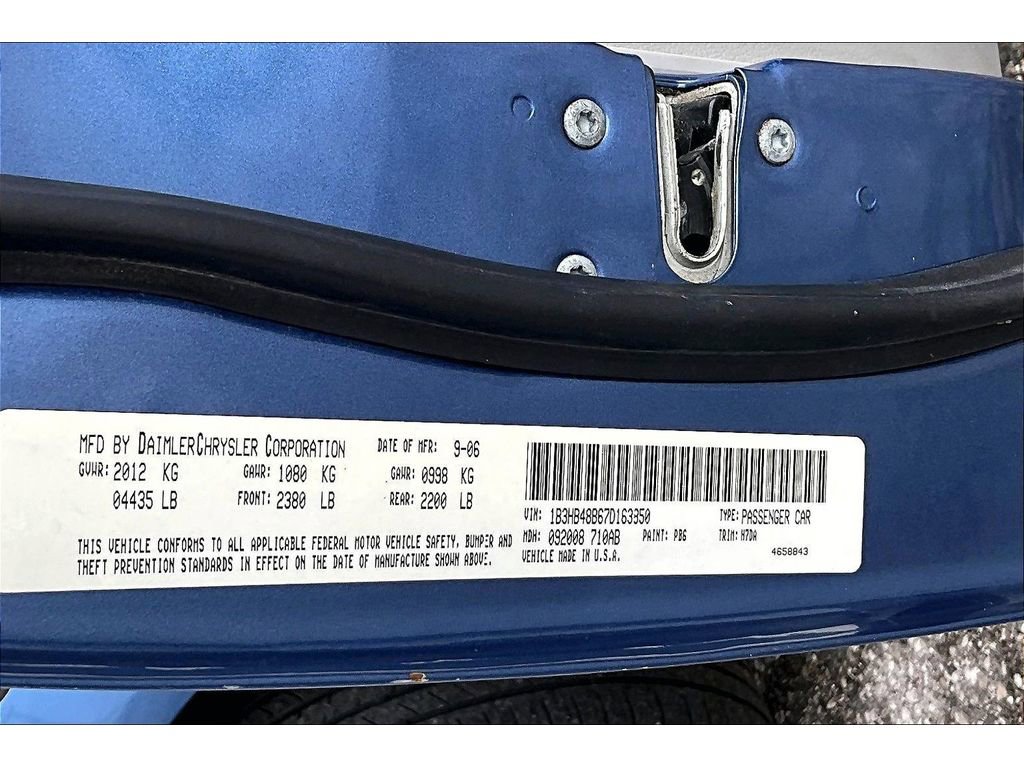 Used 2007 Dodge Caliber SXT FWD image 28