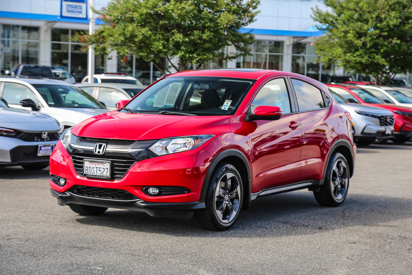 Used 2018 Honda HR-V EX image 3
