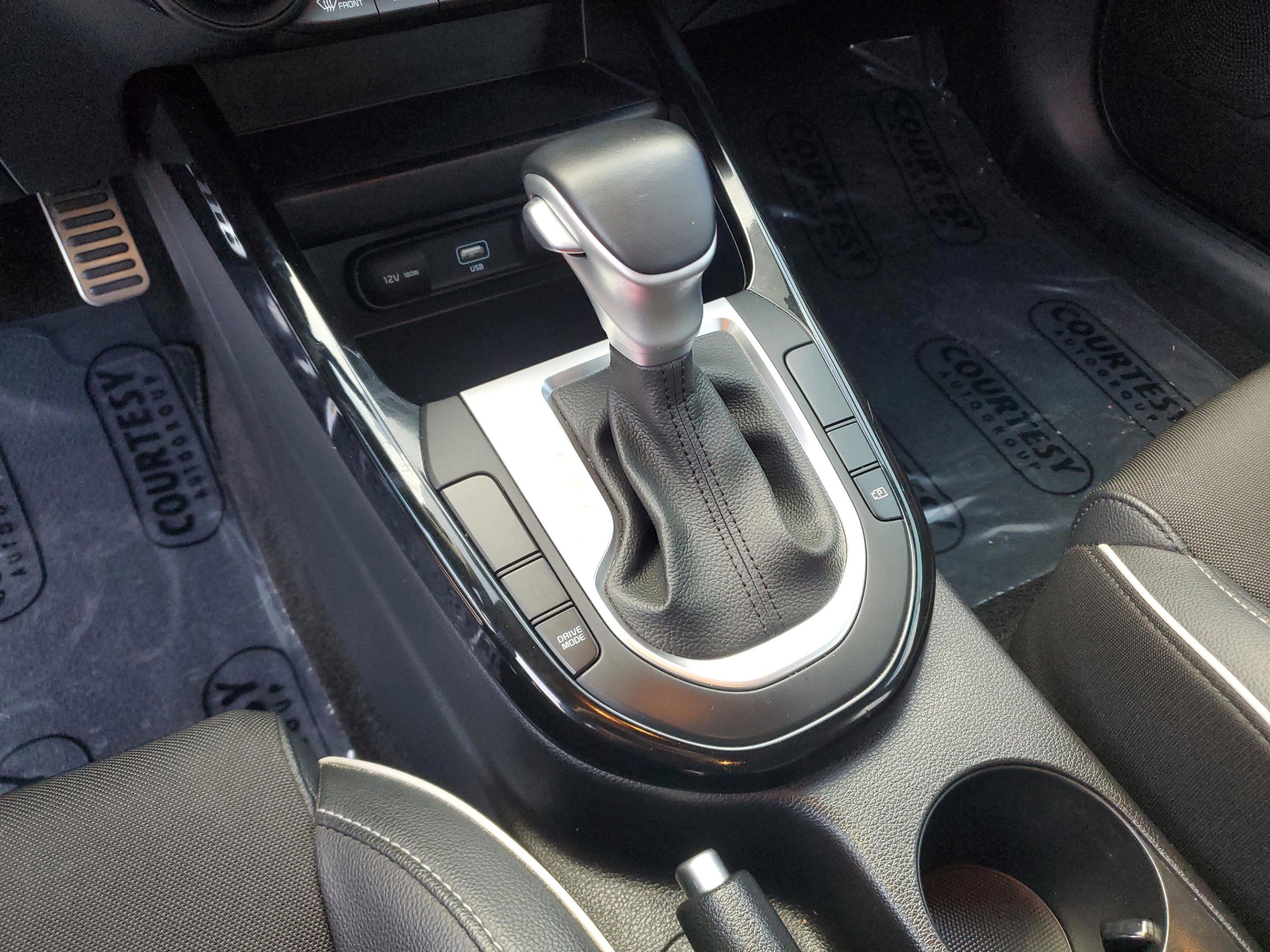 Certified 2022 Kia Forte GT-Line FWD image 23