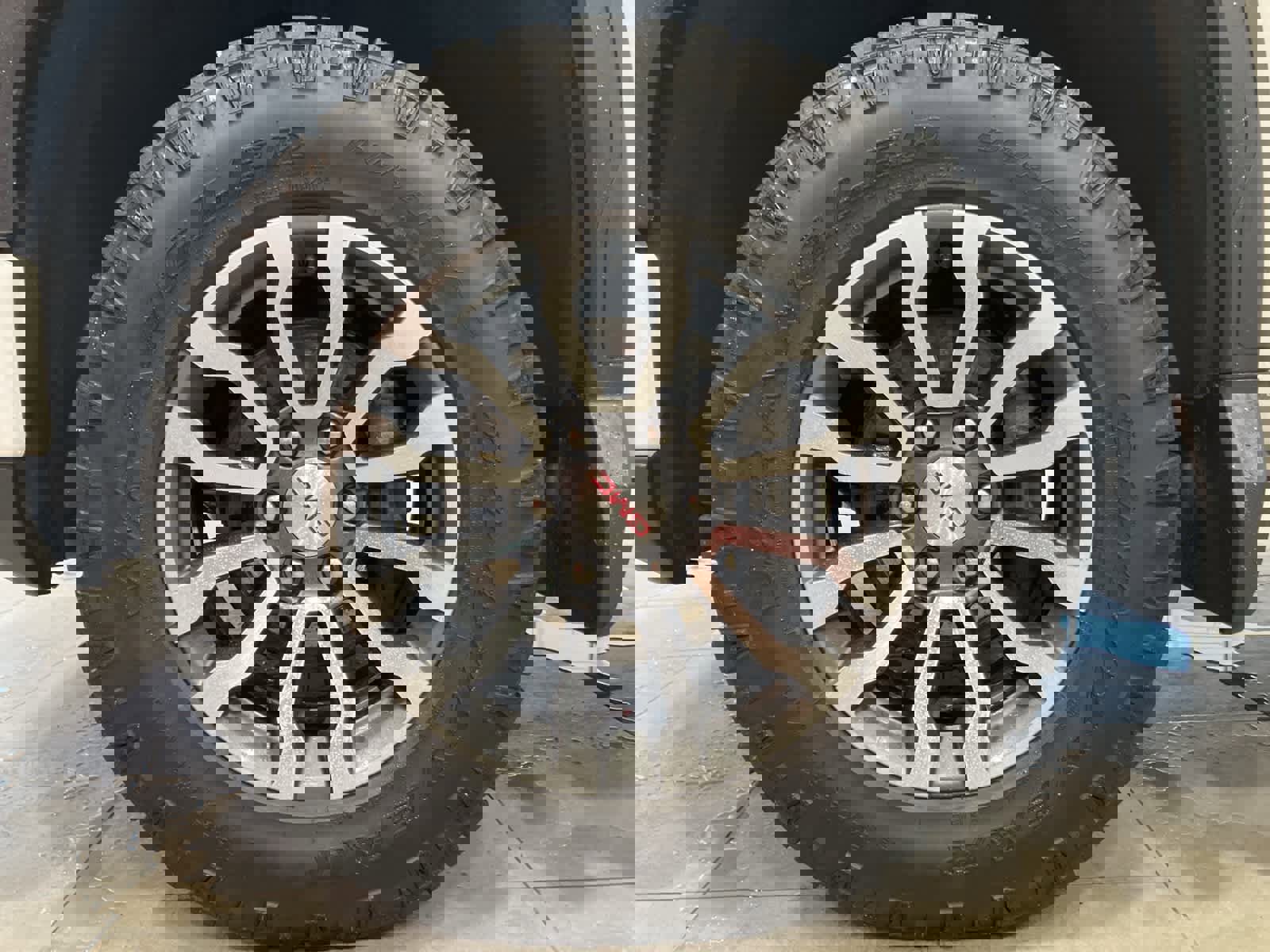 Used 2022 GMC Sierra 1500 AT4 w/ AT4 Premium Package image 9