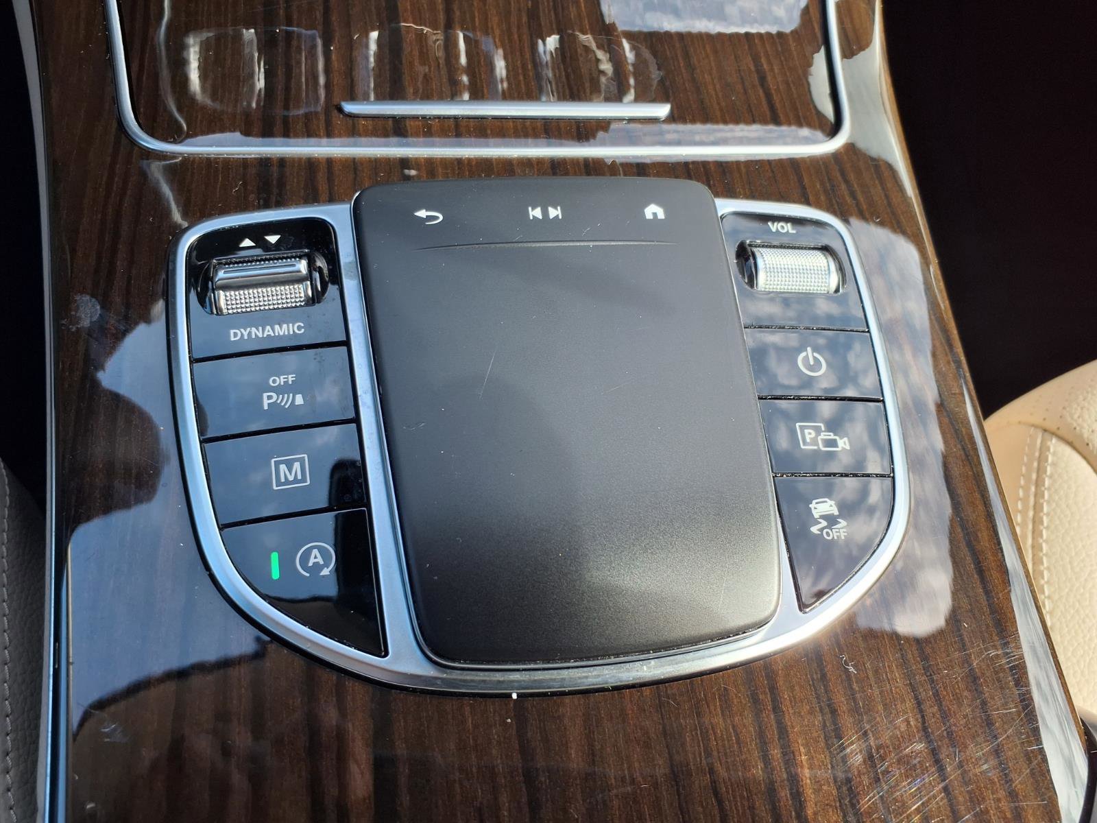 Used 2022 Mercedes-Benz GLC 300 image 9