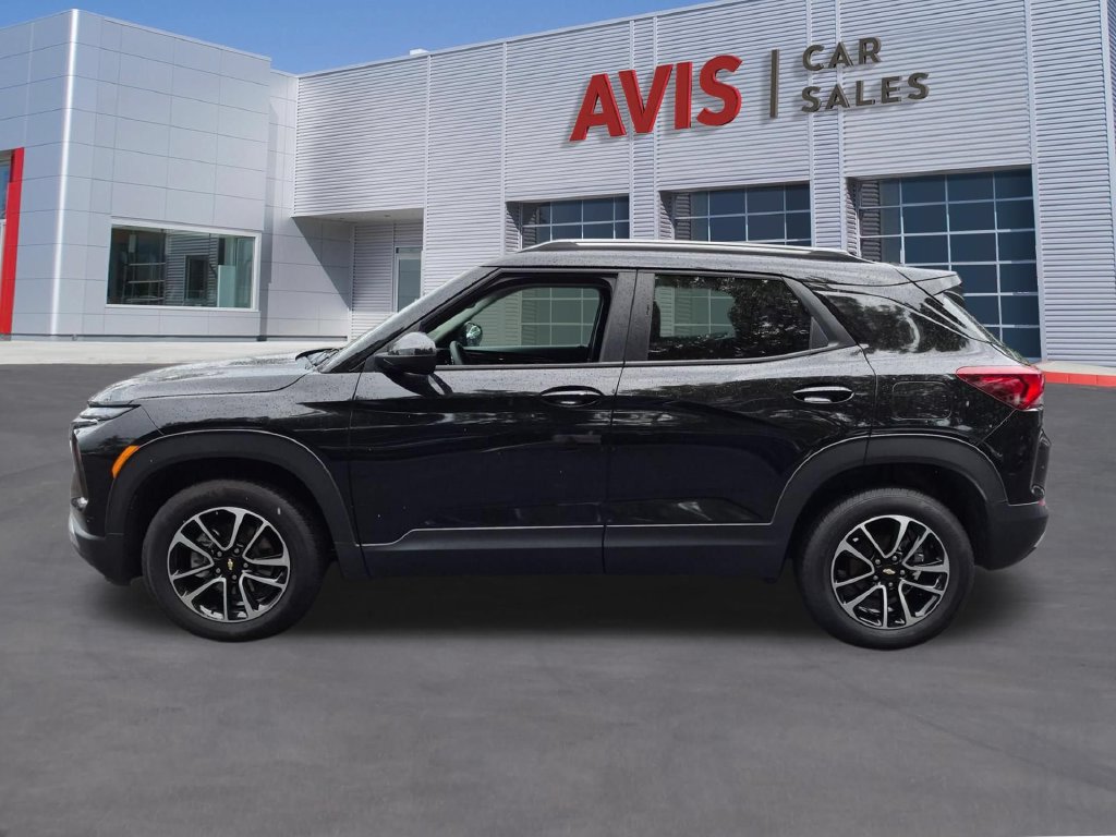 Used 2025 Chevrolet TrailBlazer LT AWD/4WD image 8