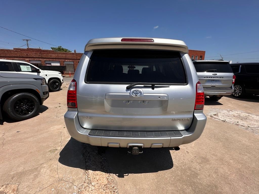 Used 2006 Toyota 4Runner SR5 RWD image 4