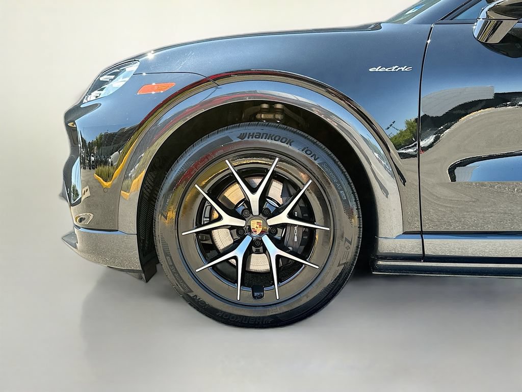 New 2026 Porsche Cayenne Electric AWD/4WD image 33