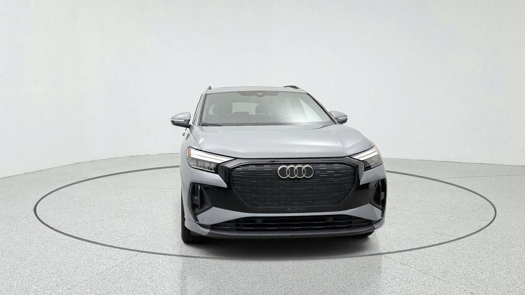 Used 2024 Audi Q4 e-tron Premium Plus w/ Premium Plus AWD/4WD image 2