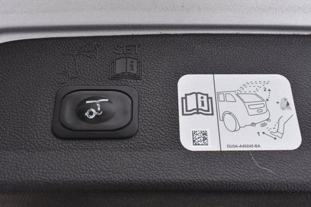 Used 2017 Ford Escape Titanium image 41