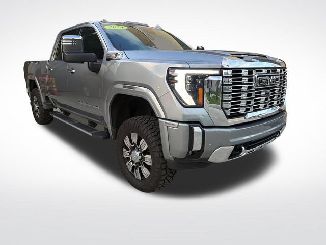 Used 2024 GMC Sierra 2500 Denali w/ Denali Reserve Package AWD/4WD image 7