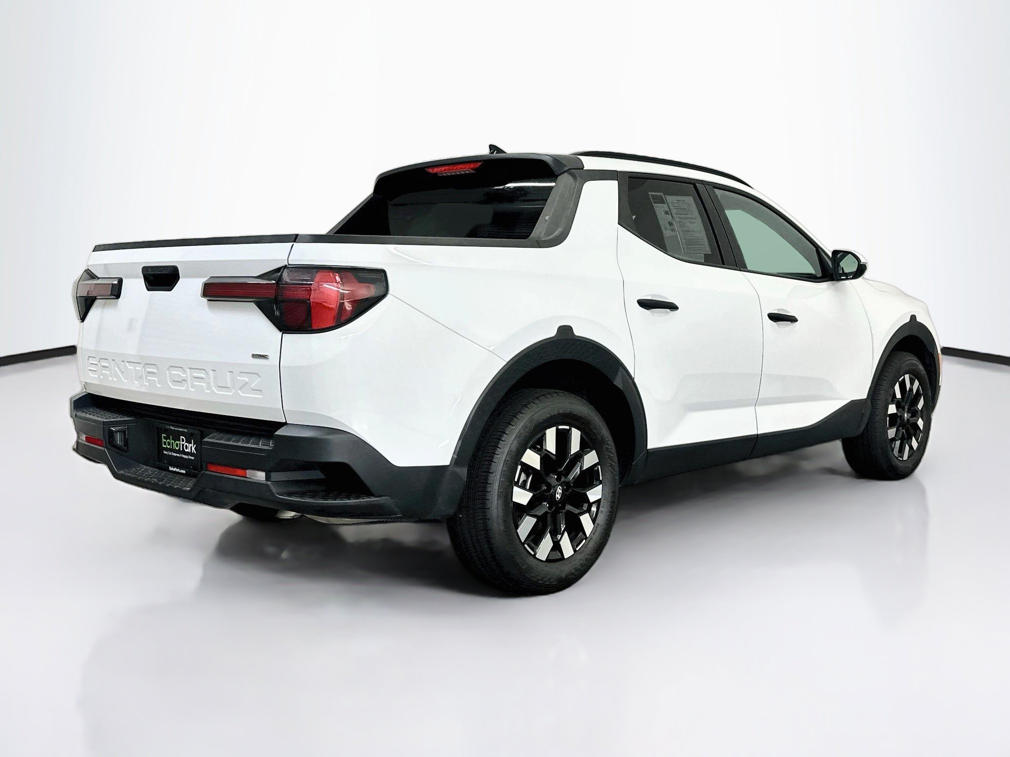 Used 2025 Hyundai Santa Cruz SEL AWD/4WD image 9