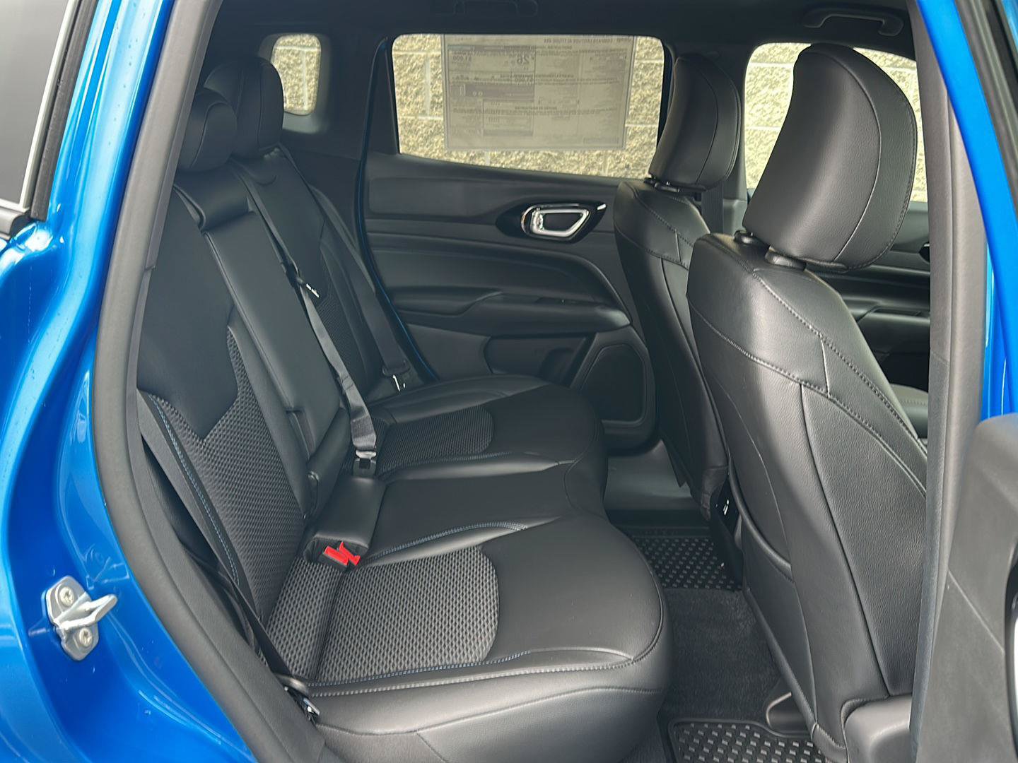 New 2026 Jeep Compass Latitude AWD/4WD image 25